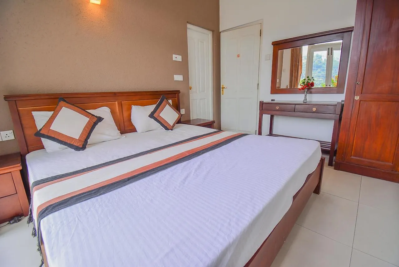 Hotel Yoho Lindix Anniwatte Kandy Gasthof